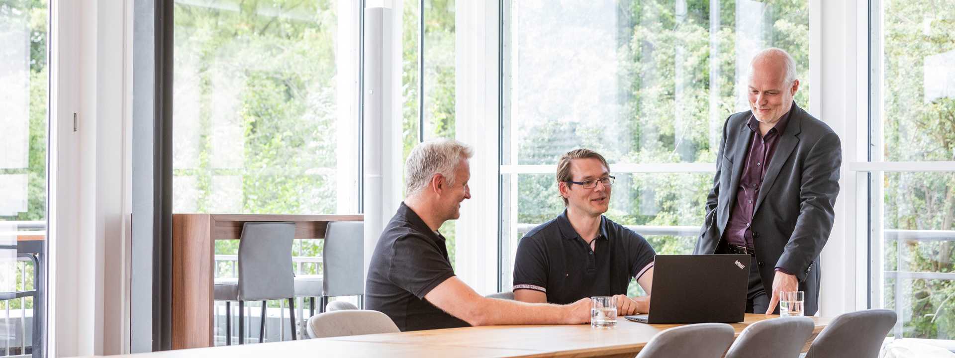 DEVnet Kollegen besprechen sich